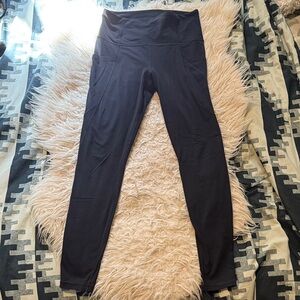 Athleta Stash Pocket Salutations Leggings